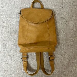 JOY Susan tan Backpack with floral interior